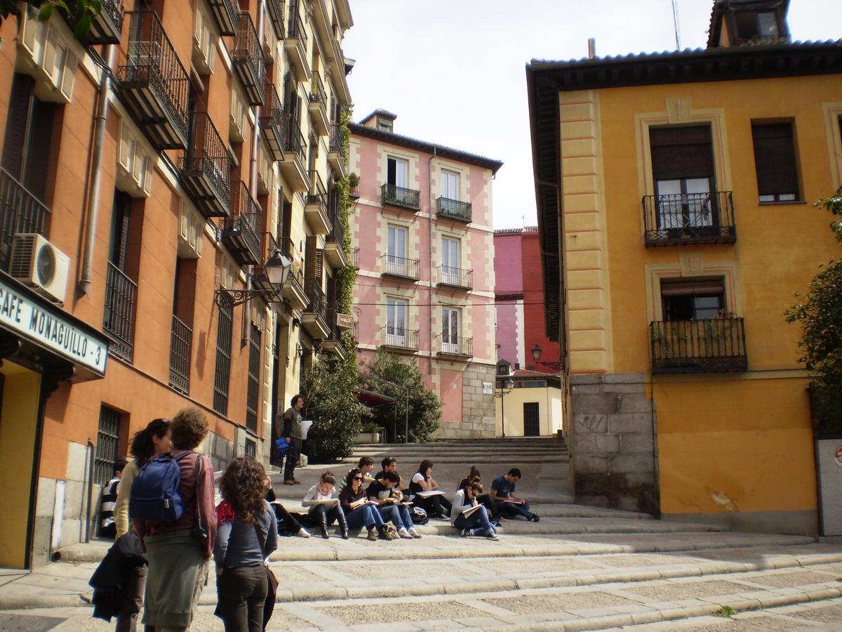 Santa Ana Apartamento Madrid Luaran gambar