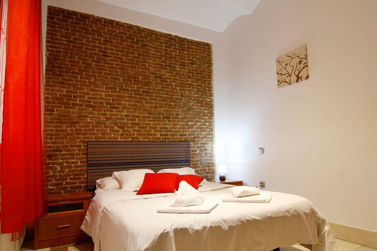 Santa Ana Apartamento Madrid Luaran gambar